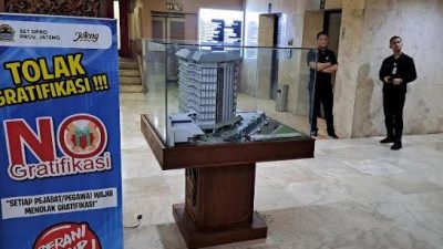  KPK Geledah Kantor DPRD Jateng, Diduga Terkait Kasus Korupsi di Semarang