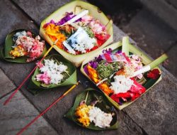 Banten Sebagai Sarana Pemujaan dan Ungkapan Rasa Syukur di Bali