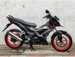 Mengenal Honda Sonic 150R: Motor Sport yang Menggoda