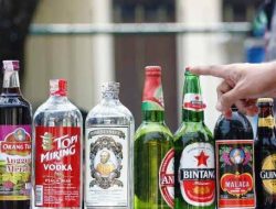 Polsek Ngaglik Gerebek Kos-Kosan, Amankan Puluhan Botol Miras Ilegal
