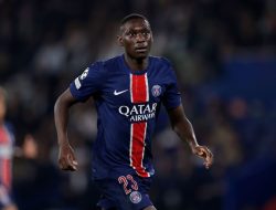 Pembatalan Transfer Kolo Muani: Thiago Motta Berkomentar Jelang Pertandingan Melawan AC Milan