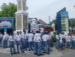 “Kekecewaan Melanda: Orang Tua Siswa SMKN 10 Medan Kembali Berdemo Setelah Gagal SNBP”