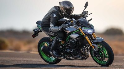 Kawasaki Z900 2025: Super Sport dengan Teknologi Terkini