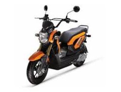 Honda Zoomer-X: Skutik Stylish untuk Generasi Milenial