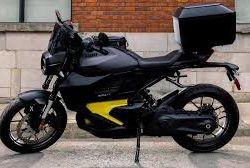 Can-Am Luncurkan Dua Motor Listrik Premium di Indonesia