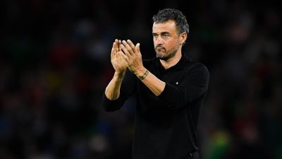 PSG Tangguh Hadapi Madrid, Luis Enrique Merasa Bangga