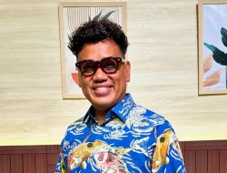 Uya Kuya Klarifikasi Aksi Joget di DPR: “Tidak Ada Niat Meledek”