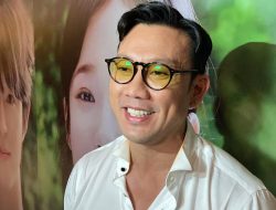 Dihujani Kritikan Deni Sumargo Usai Edit Foto Merah Putih