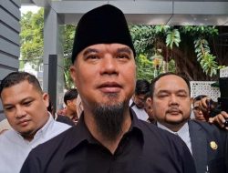 Respon Ahmad Dhani Setelah Desakan Mundur dari DPR