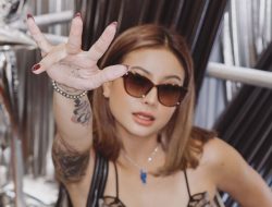 Kontroversi Awkarin Usai Putus Cinta