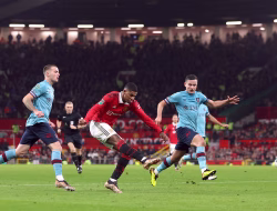 Manchester United Tak Berdaya di Burnley: Imbang yang Menyesakkan