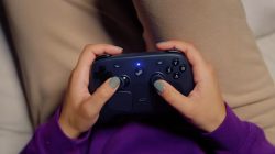 Steam Controller 2026 Resmi Meluncur 4 Mei, Controller PC dengan Trackpad dan Sensor TMR untuk Gaming di Sofa