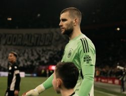 Super Save Paes di Ajax Ubah Segalanya, Dari Cibiran ke Pengakuan