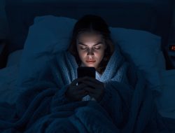 Susah Tidur Padahal Badan Capek? Ini Cara Biar Cepat Ngantuk dan Tidur Lebih Awal